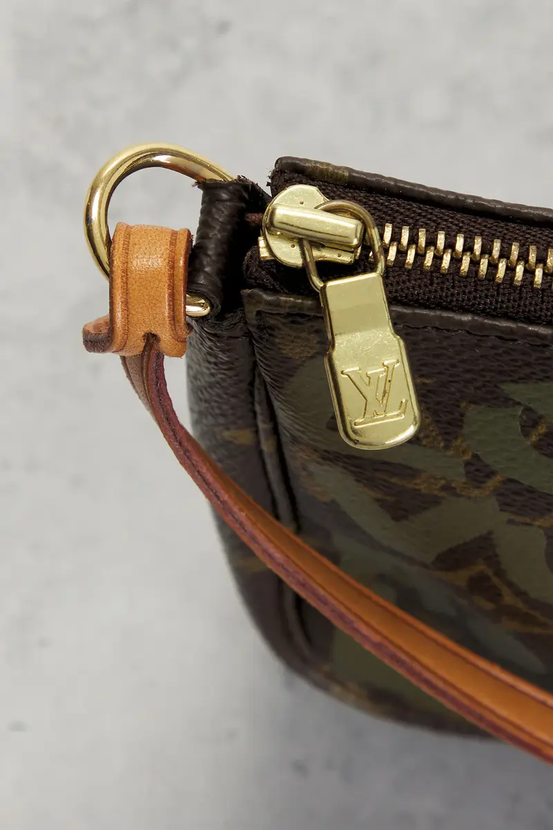 Louis Vuitton Louis Vuitton X Stephen Sprouse Monogram Graffiti Pochette Accessoires Shoulder Bag | Thumbnail 6 Louis Vuitton Louis Vuitton X Stephen Sprouse Monogram Graffiti Pochette Accessoires Shoulder Bag | Thumbnail 6