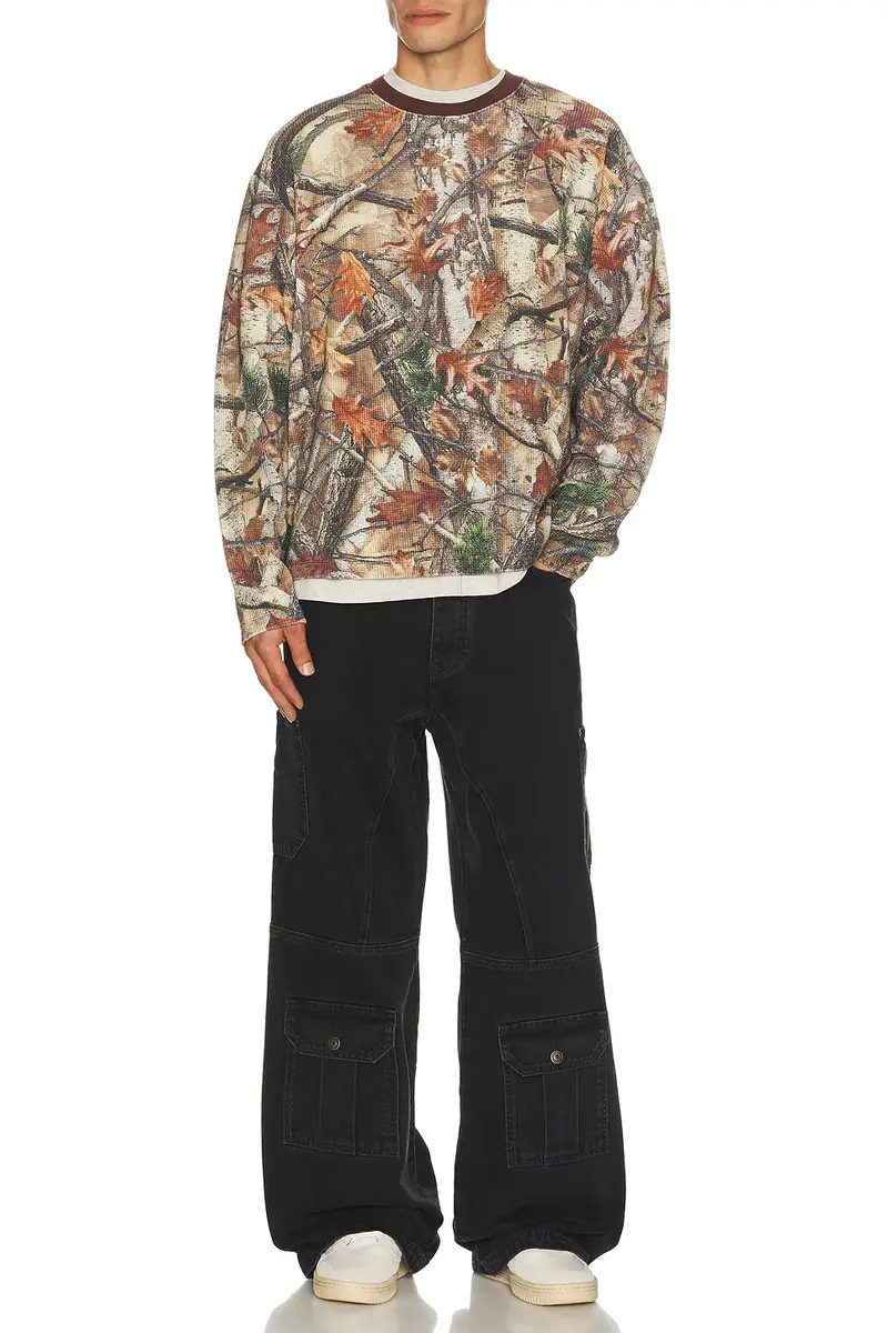 Off-White Camo Waffle Skate Long Sleeve Tee | Thumbnail 3 Off-White Camo Waffle Skate Long Sleeve Tee | Thumbnail 3