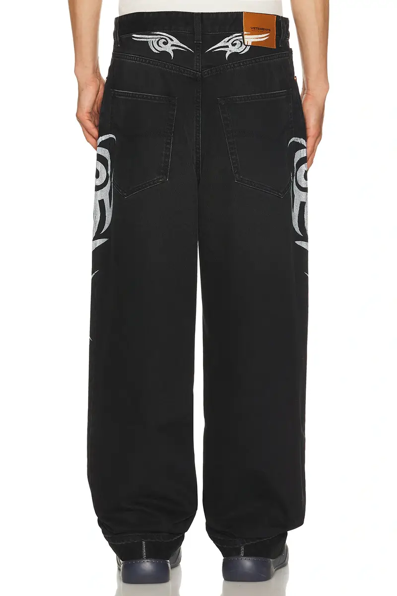 Vetements Graffiti Tribal Baggy Jeans | Thumbnail 4
