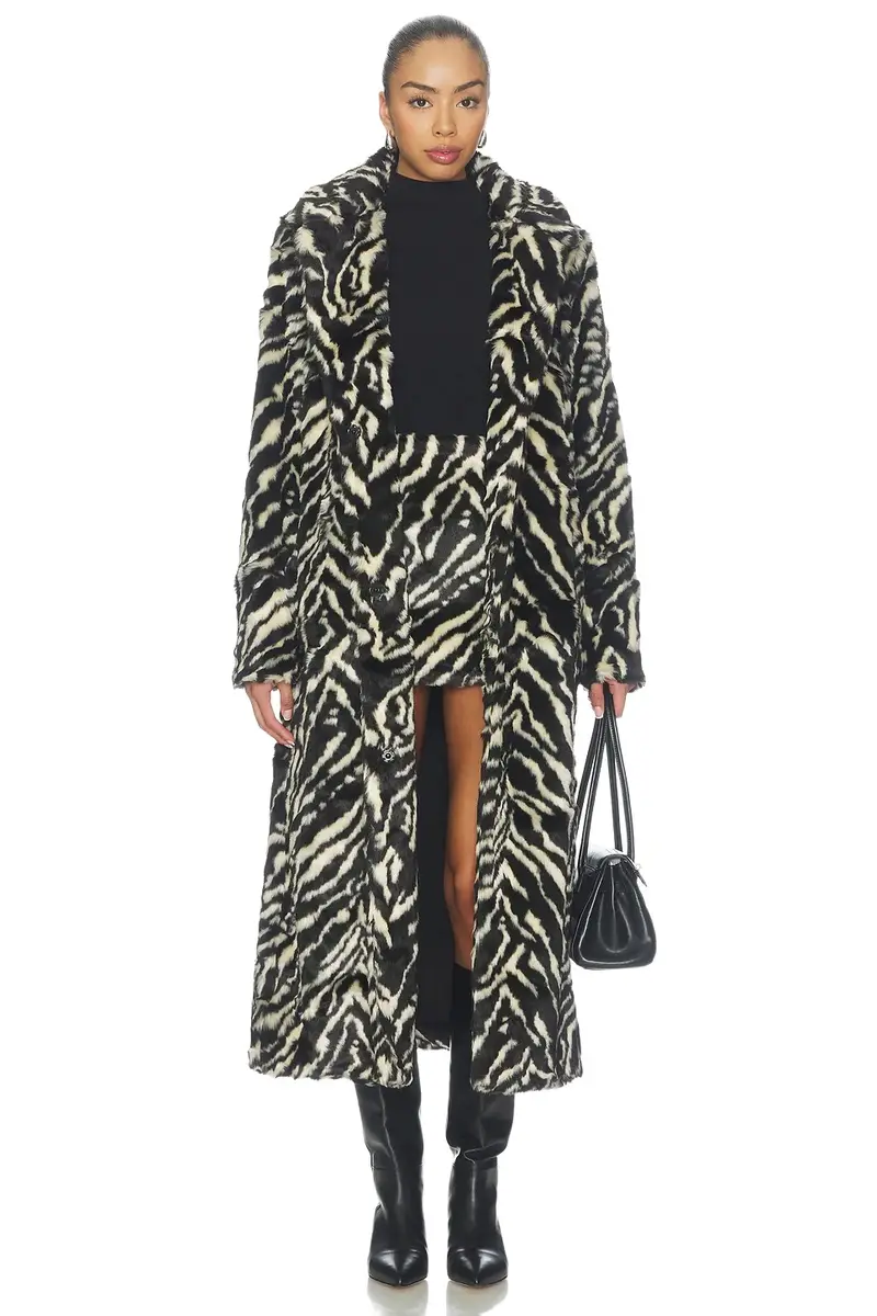 Miss Cindy Overcoat