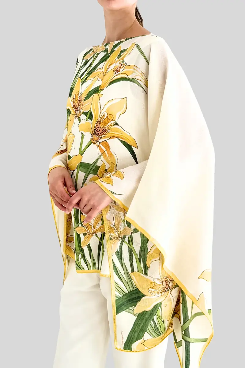 RANI ARABELLA Floral Print Poncho - Dancing Lady Flowers | Thumbnail 3 RANI ARABELLA Floral Print Poncho - Dancing Lady Flowers | Thumbnail 3