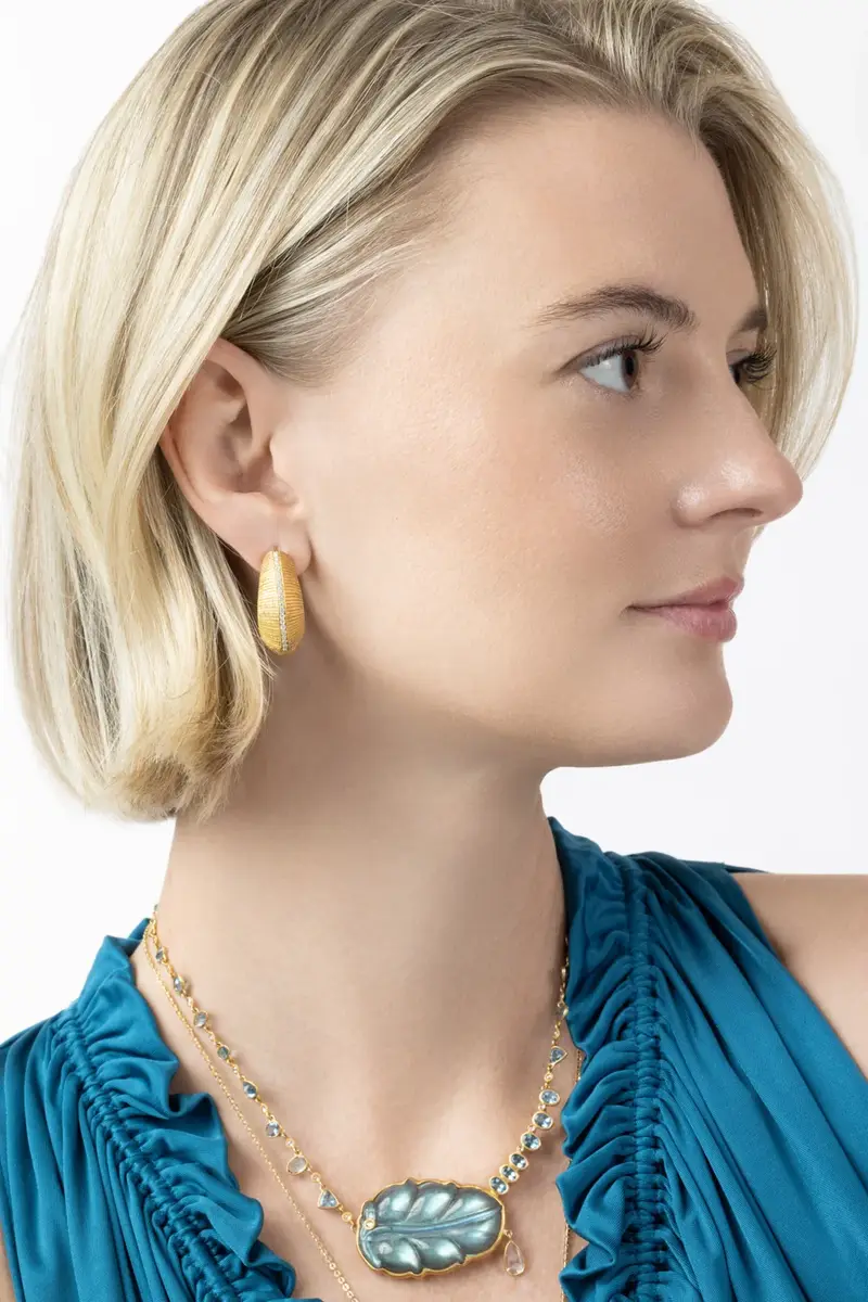 Coomi Diamond Eternity Classic Hoop Earrings | Thumbnail 4 Coomi Diamond Eternity Classic Hoop Earrings | Thumbnail 4