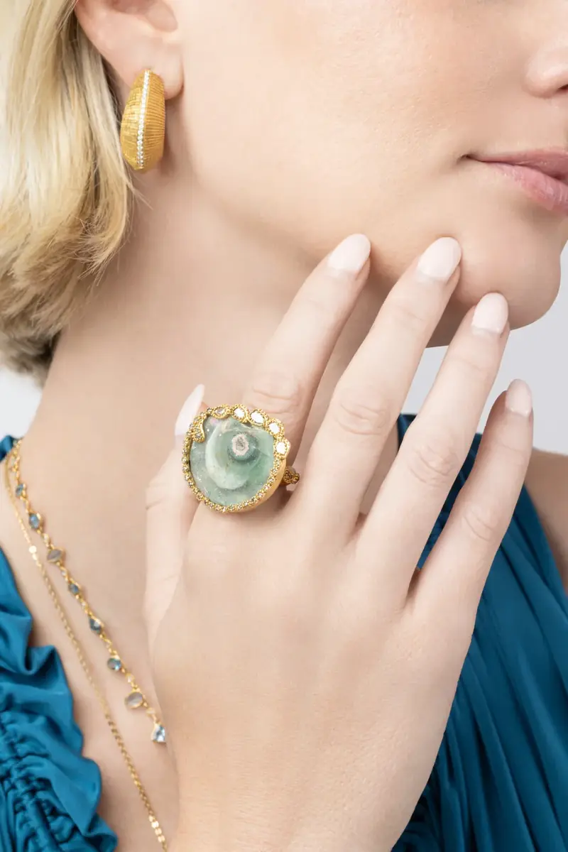 Coomi Diamond Roman Glass Antiquity Ring | Thumbnail 4 Coomi Diamond Roman Glass Antiquity Ring | Thumbnail 4
