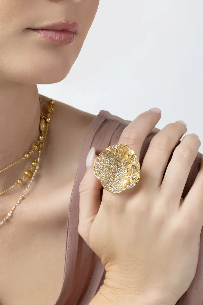 Coomi Diamond Serenity Wild Flower Ring | Thumbnail 3 Coomi Diamond Serenity Wild Flower Ring | Thumbnail 3