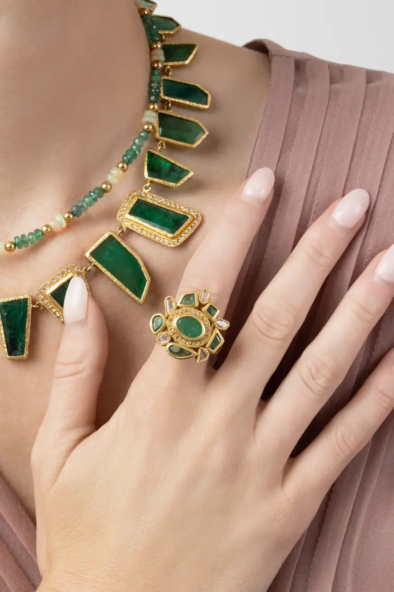 Coomi Emerald Diamond Luminosity Ring | Thumbnail 4 Coomi Emerald Diamond Luminosity Ring | Thumbnail 4