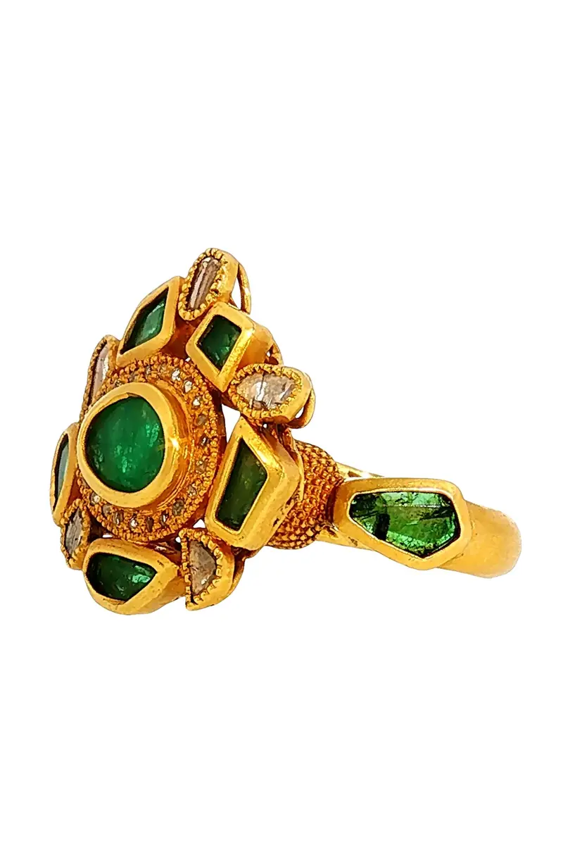 Coomi Emerald Diamond Luminosity Ring | Thumbnail 5 Coomi Emerald Diamond Luminosity Ring | Thumbnail 5