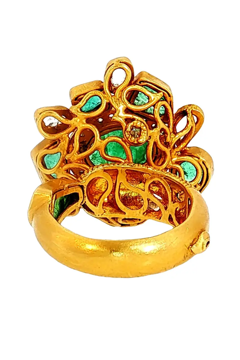 Coomi Emerald Diamond Luminosity Ring | Thumbnail 6 Coomi Emerald Diamond Luminosity Ring | Thumbnail 6