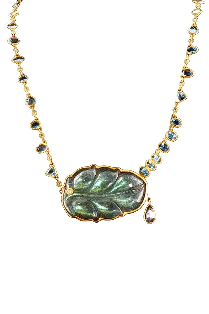 Labradorite Affinity Carved Necklace Labradorite Affinity Carved Necklace