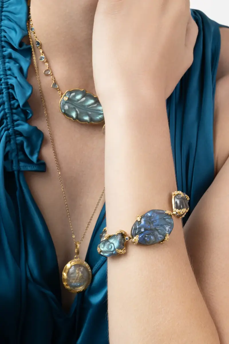 Coomi Labradorite Carved Affinity Bracelet | Thumbnail 2 Coomi Labradorite Carved Affinity Bracelet | Thumbnail 2