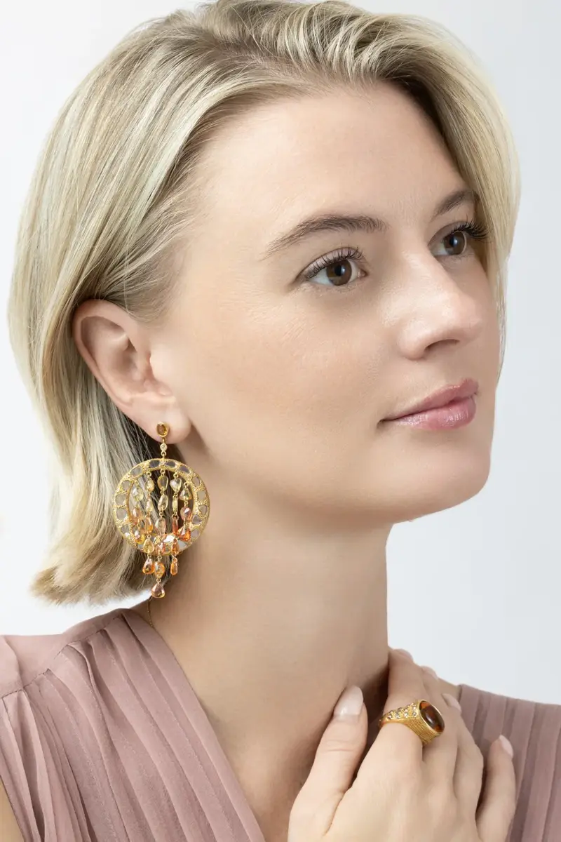 Coomi Sapphire Affinity Dangle Earrings | Thumbnail 4 Coomi Sapphire Affinity Dangle Earrings | Thumbnail 4