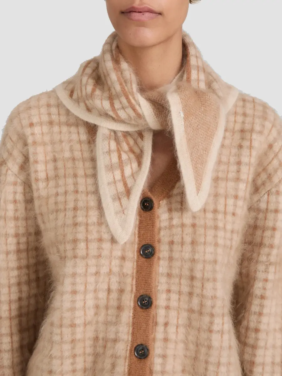 Frame Women's The Brushed Scholar Plaid Wool-Cashmere Cardigan | Thumbnail 5 Frame Women's The Brushed Scholar Plaid Wool-Cashmere Cardigan | Thumbnail 5