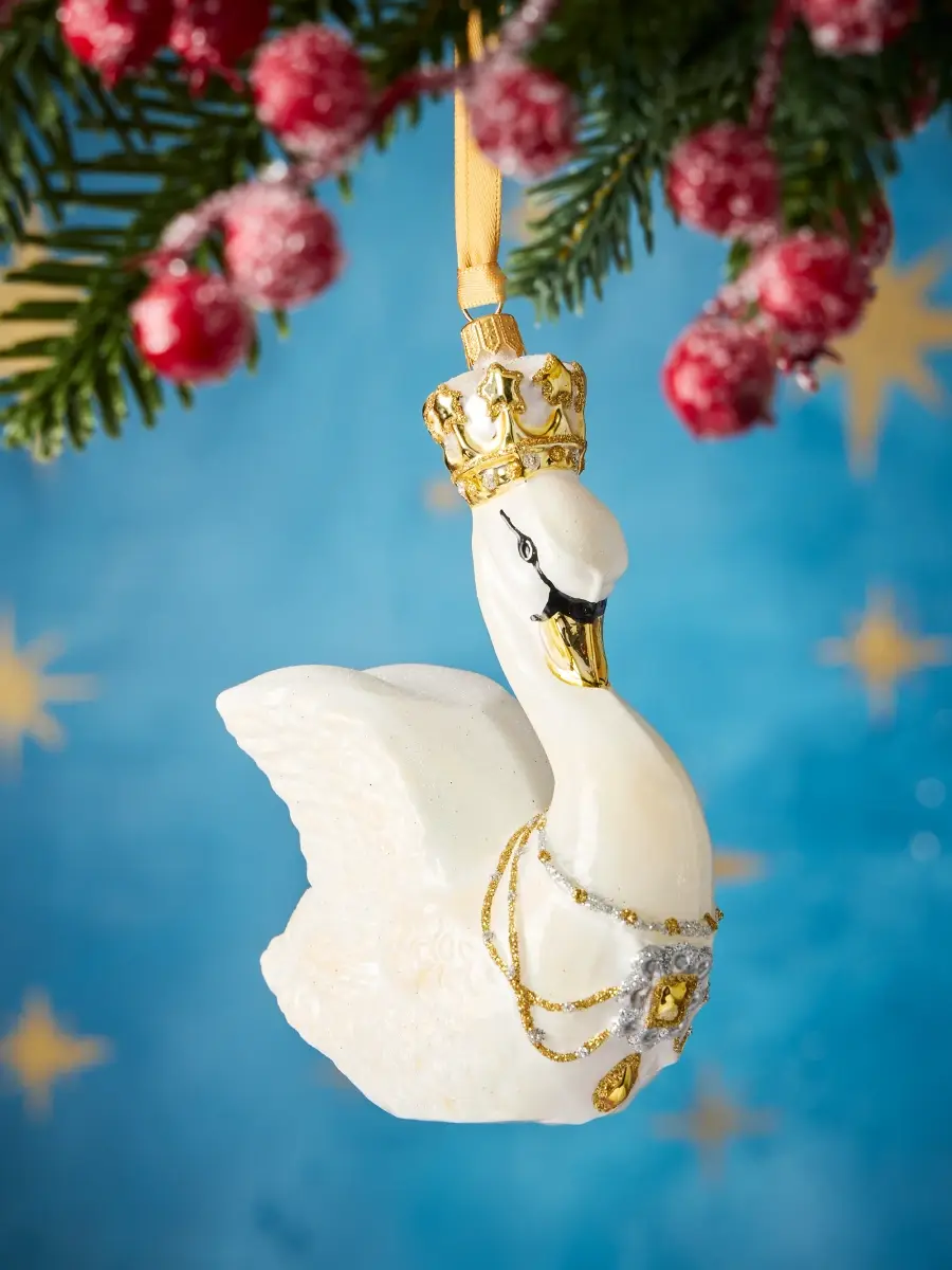 Glassware Art Studio Her Majesty Queen Swan Glass Ornament | Thumbnail 2 Glassware Art Studio Her Majesty Queen Swan Glass Ornament | Thumbnail 2