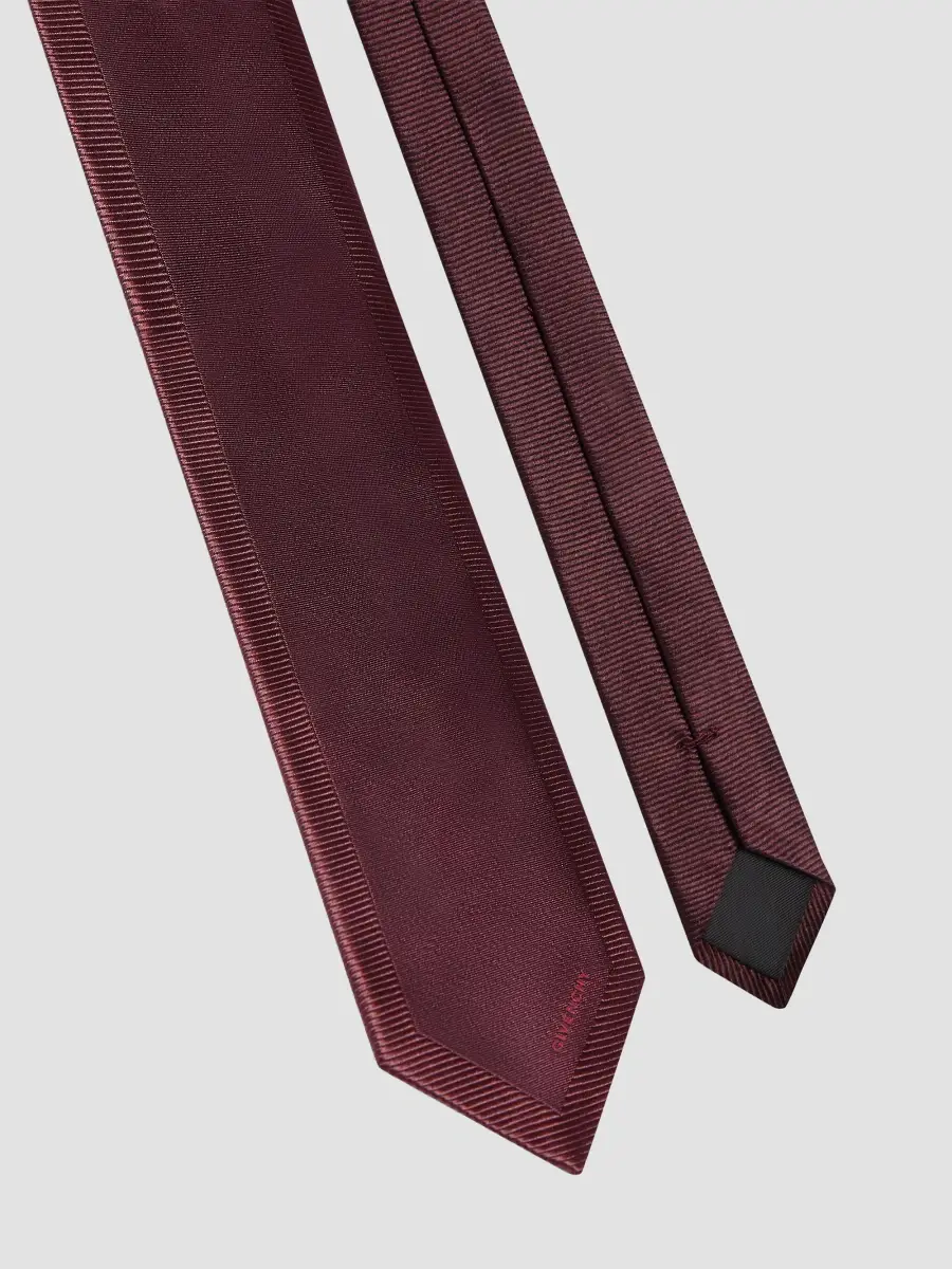 Givenchy Men's Tie in Silk with Jacquard Detail - Burgundy | Thumbnail 2 Givenchy Men's Tie in Silk with Jacquard Detail - Burgundy | Thumbnail 2
