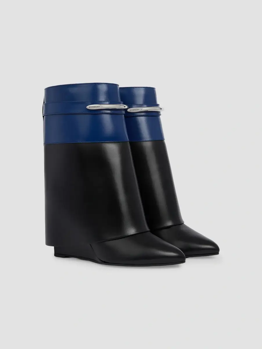 Givenchy Women's Shark Pinch Bicolor Ankle Boots in Leather - Black Blue | Thumbnail 2 Givenchy Women's Shark Pinch Bicolor Ankle Boots in Leather - Black Blue | Thumbnail 2