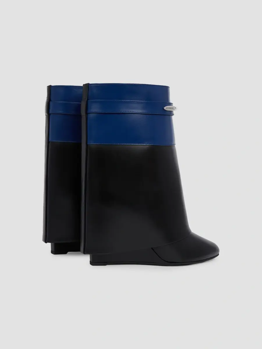 Givenchy Women's Shark Pinch Bicolor Ankle Boots in Leather - Black Blue | Thumbnail 3 Givenchy Women's Shark Pinch Bicolor Ankle Boots in Leather - Black Blue | Thumbnail 3