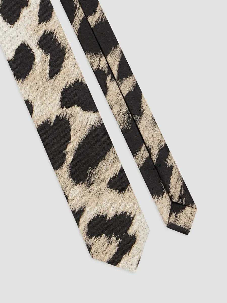 Givenchy Men's Tie in Leopard Jacquard - Beige | Thumbnail 2 Givenchy Men's Tie in Leopard Jacquard - Beige | Thumbnail 2