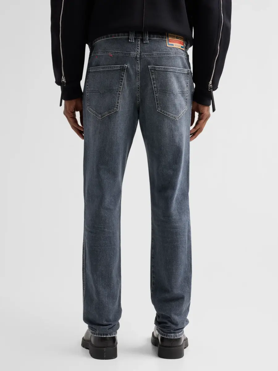 Diesel Men's 1993 Vyl Slim Jeans | Thumbnail 3