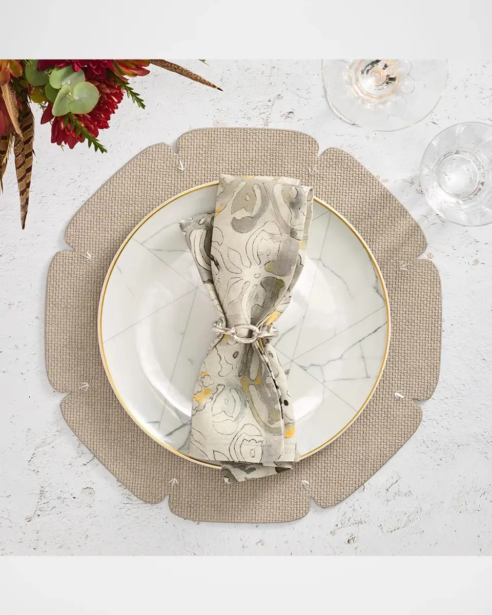 Kim Seybert Divot Scalloped Oval Placemat | Thumbnail 2
