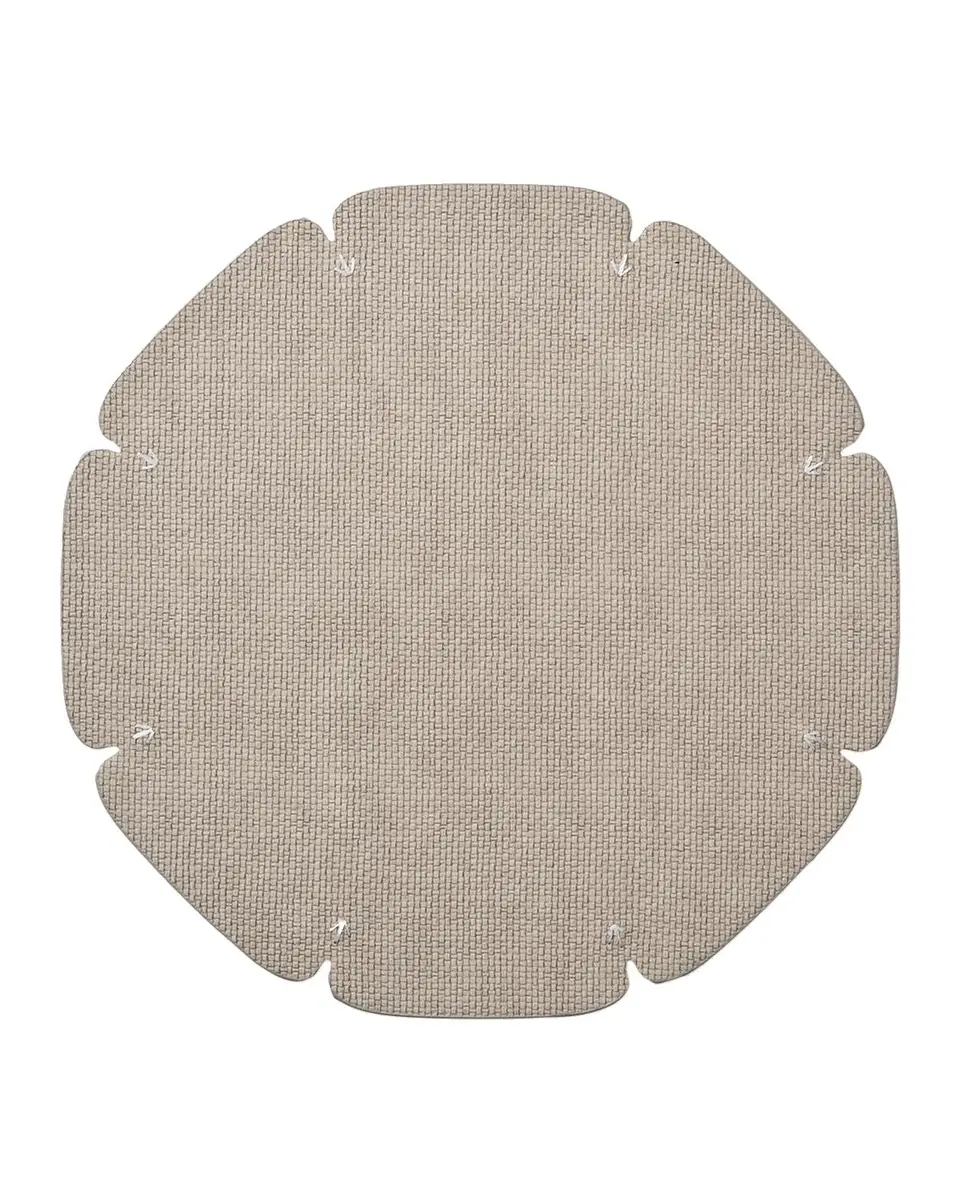 Kim Seybert Divot Scalloped Oval Placemat | Thumbnail 3