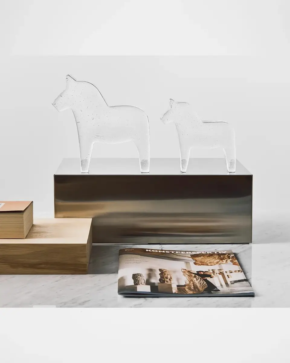 Kosta Boda Kosta Large Clear Horse Figurine | Thumbnail 4 Kosta Boda Kosta Large Clear Horse Figurine | Thumbnail 4