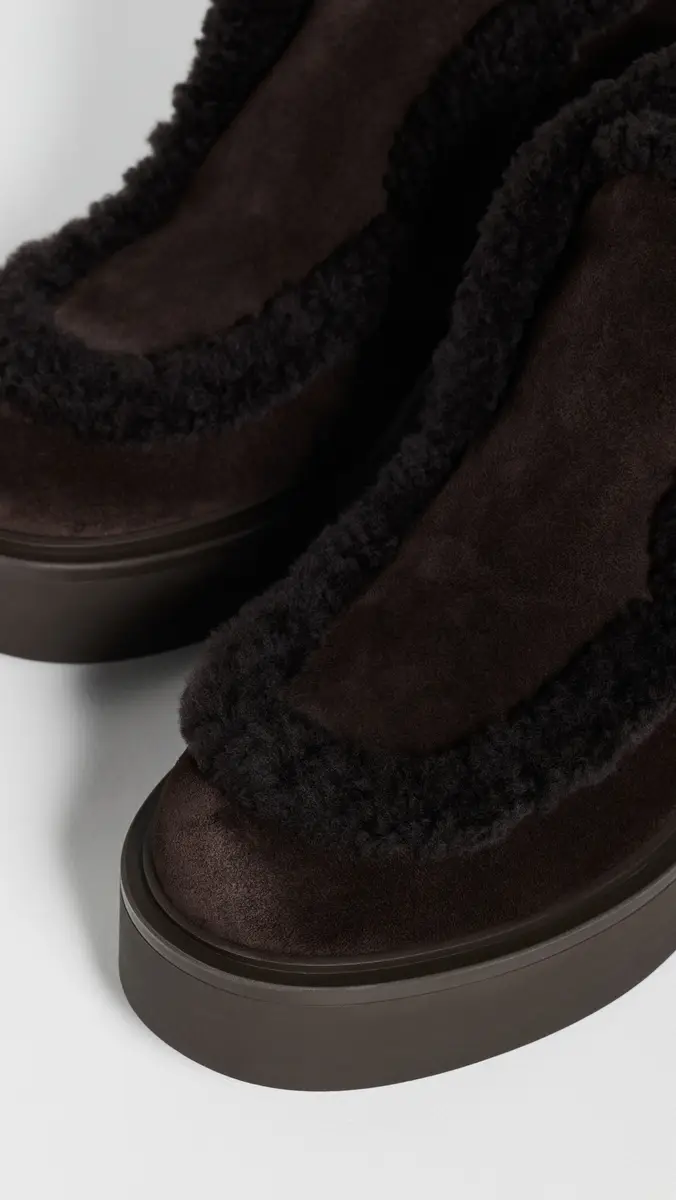 Gianvito Rossi Yari Suede Boots | Thumbnail 6 Gianvito Rossi Yari Suede Boots | Thumbnail 6