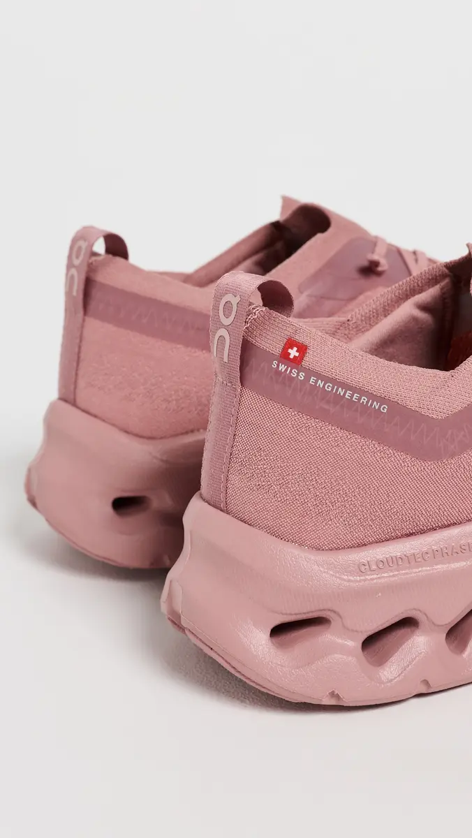 ON Cloudtilt Moon Sneakers | Thumbnail 4