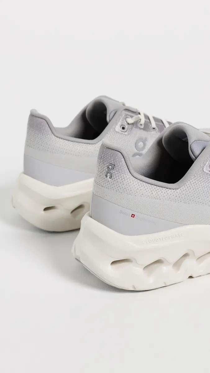 ON Cloudtilt Sneakers | Thumbnail 4 ON Cloudtilt Sneakers | Thumbnail 4
