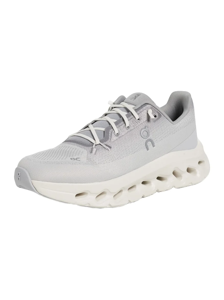 ON Cloudtilt Sneakers