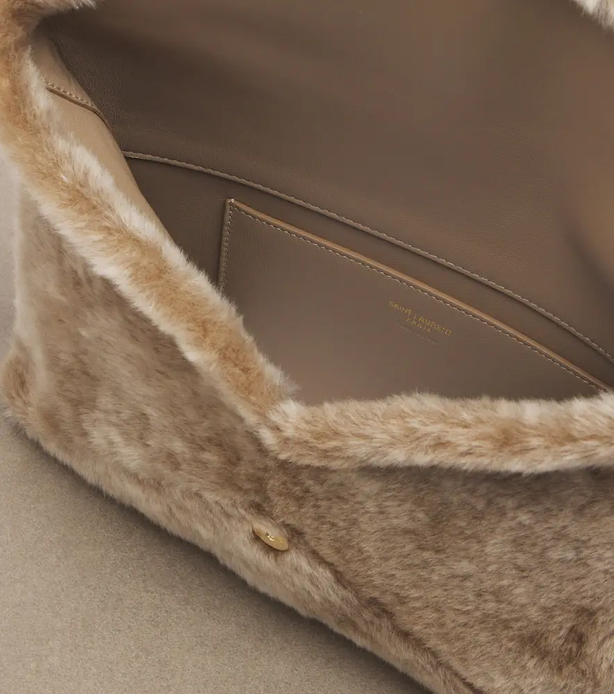 Saint Laurent Cassandre Large shearling clutch | Thumbnail 4 Saint Laurent Cassandre Large shearling clutch | Thumbnail 4