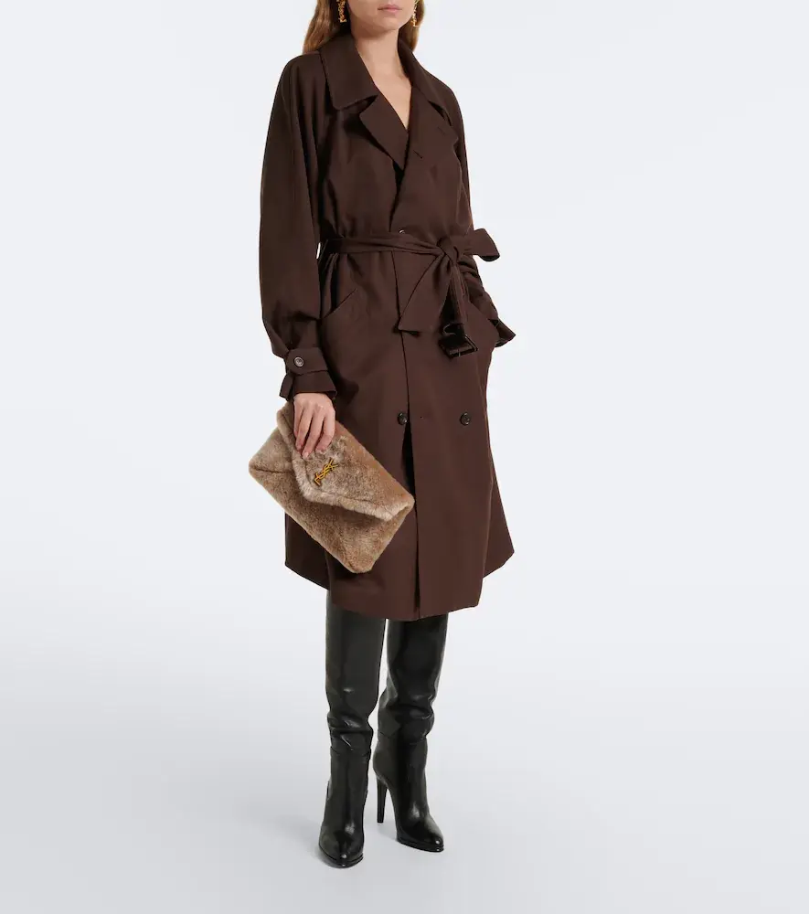 Saint Laurent Cassandre Large shearling clutch | Thumbnail 6 Saint Laurent Cassandre Large shearling clutch | Thumbnail 6