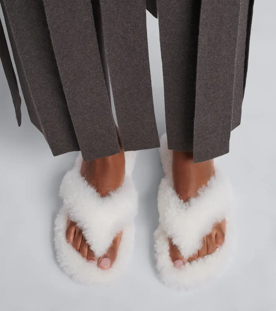 CHRISTEN Home shearling thong sandals | Thumbnail 6 CHRISTEN Home shearling thong sandals | Thumbnail 6