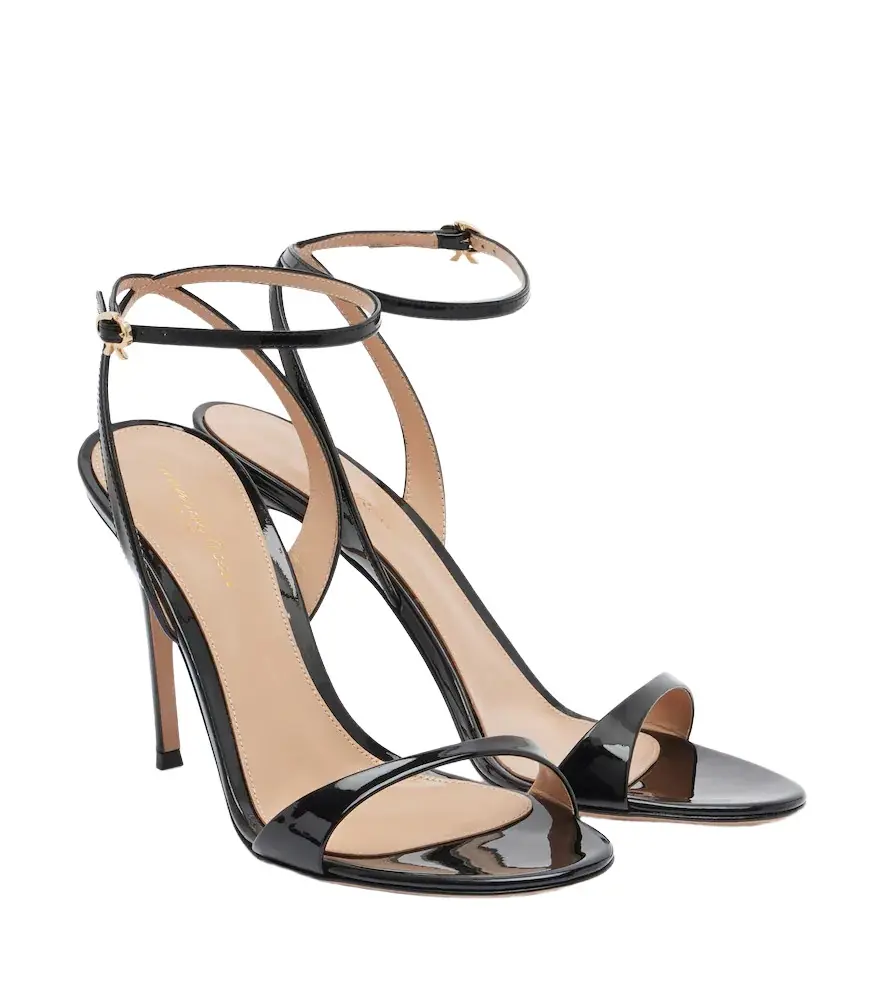 Ribbon patent leather sandals Ribbon patent leather sandals