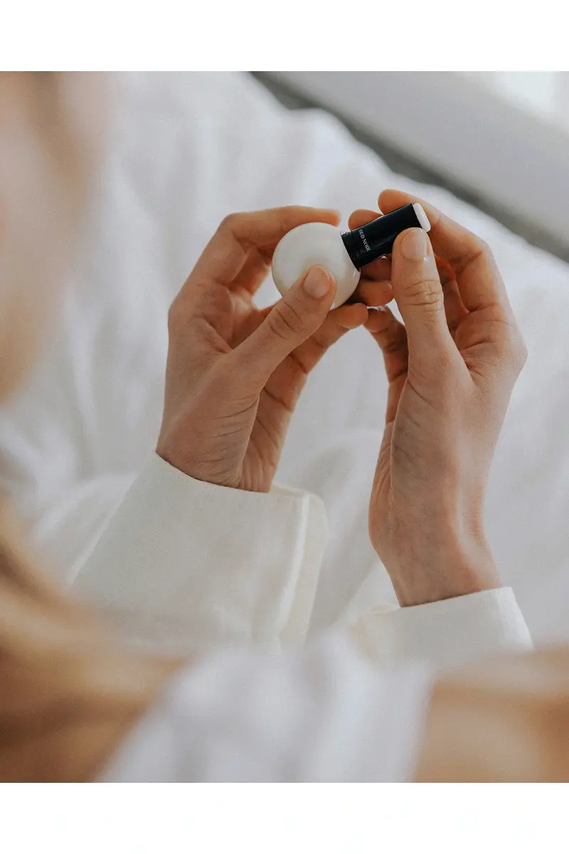 MIHAK Oud Noir Perfume Stick | Thumbnail 8 MIHAK Oud Noir Perfume Stick | Thumbnail 8