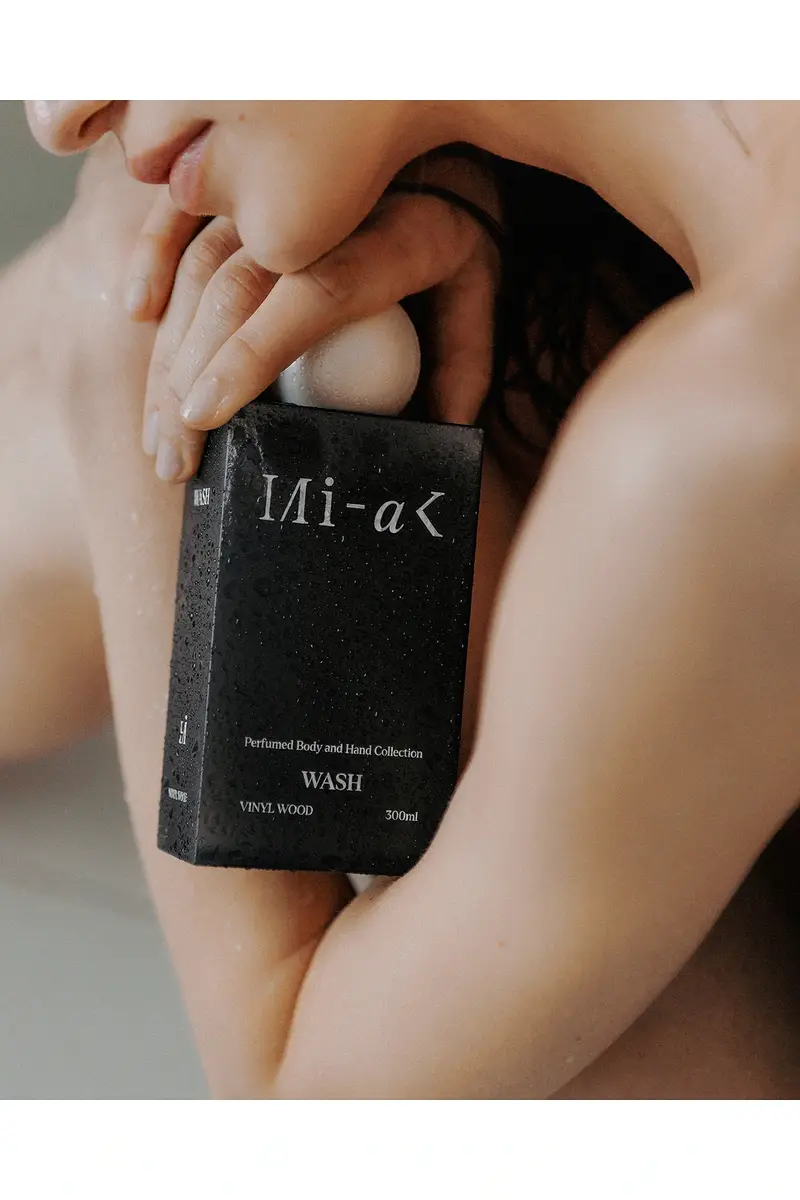 MIHAK Vinyl Wood Body & Hand Wash | Thumbnail 5