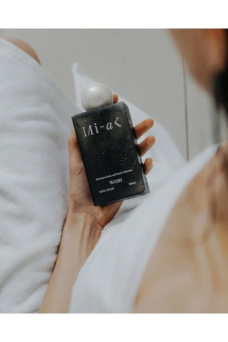 MIHAK Vinyl Wood Body & Hand Wash | Thumbnail 8