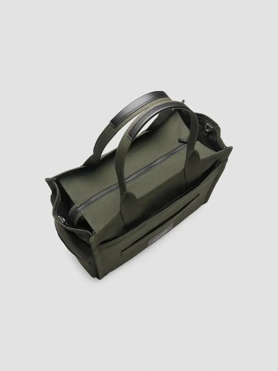 Marc Jacobs Women's The Travel Tote Bag | Thumbnail 7 Marc Jacobs Women's The Travel Tote Bag | Thumbnail 7