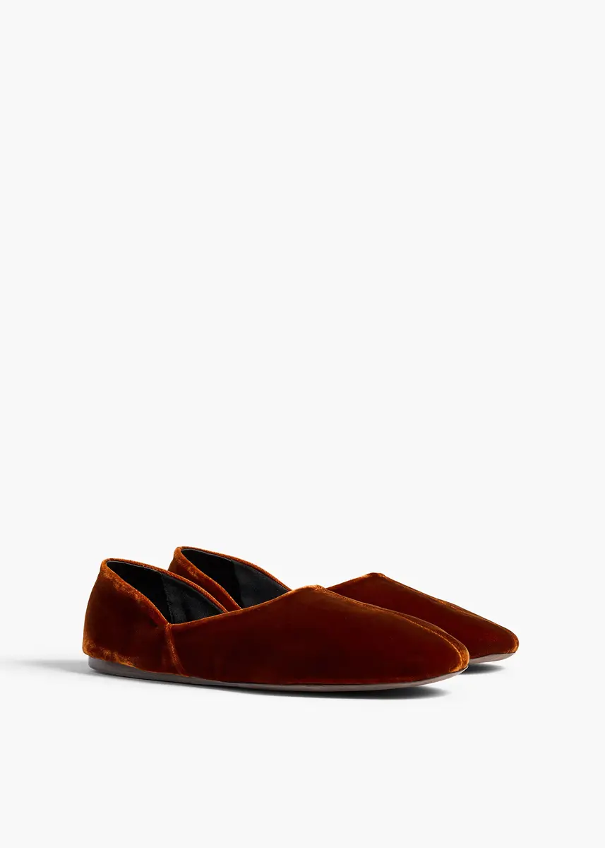 Khaite Jane Flat In Rust Velvet | Thumbnail 2