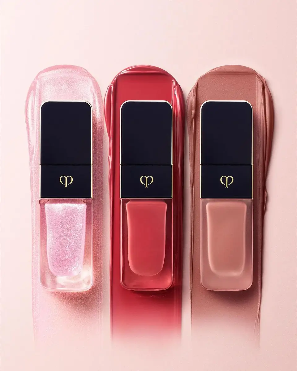CLÉ DE PEAU BEAUTÉ Cream Rouge Sparkles Liquid Lipstick | Thumbnail 4 CLÉ DE PEAU BEAUTÉ Cream Rouge Sparkles Liquid Lipstick | Thumbnail 4