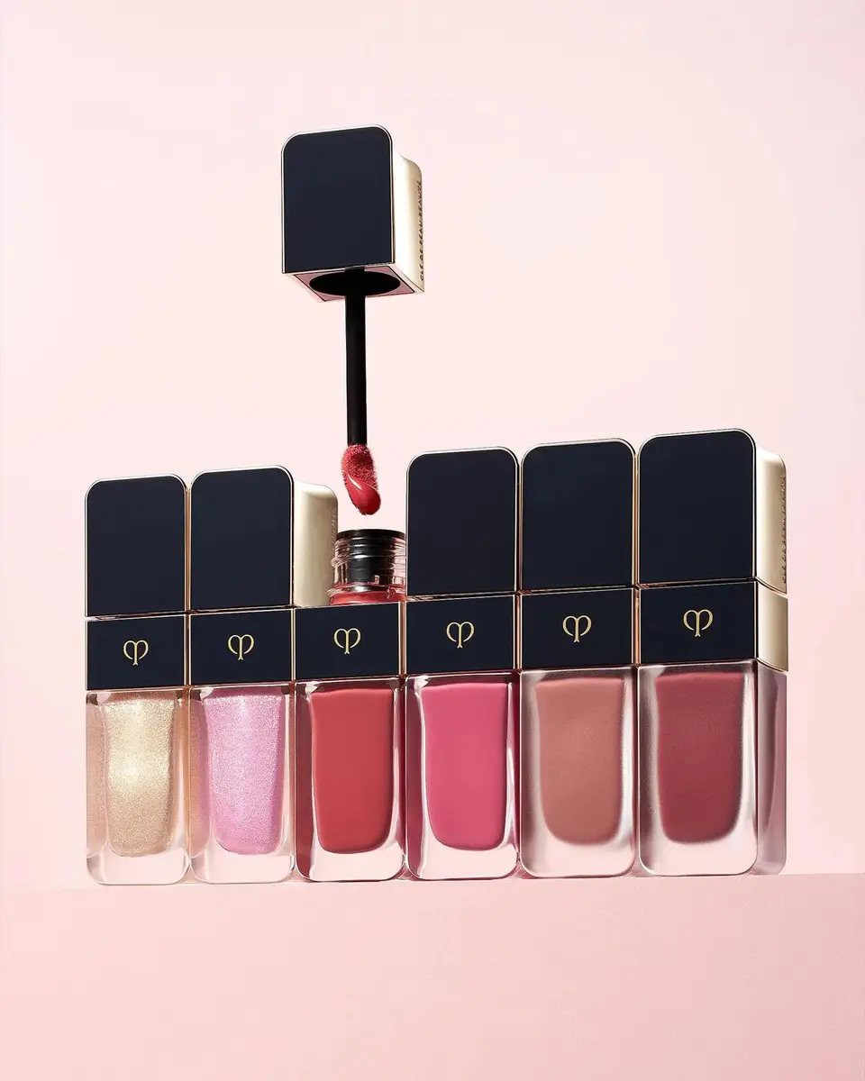 CLÉ DE PEAU BEAUTÉ Cream Rouge Sparkles Liquid Lipstick | Thumbnail 5 CLÉ DE PEAU BEAUTÉ Cream Rouge Sparkles Liquid Lipstick | Thumbnail 5