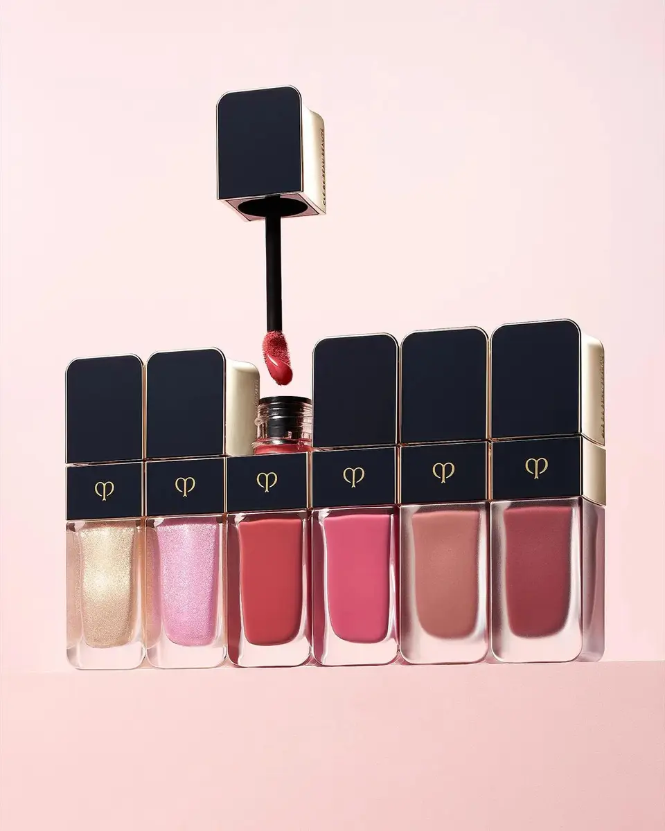 CLÉ DE PEAU BEAUTÉ Cream Rouge Shine Liquid Lipstick | Thumbnail 5 CLÉ DE PEAU BEAUTÉ Cream Rouge Shine Liquid Lipstick | Thumbnail 5