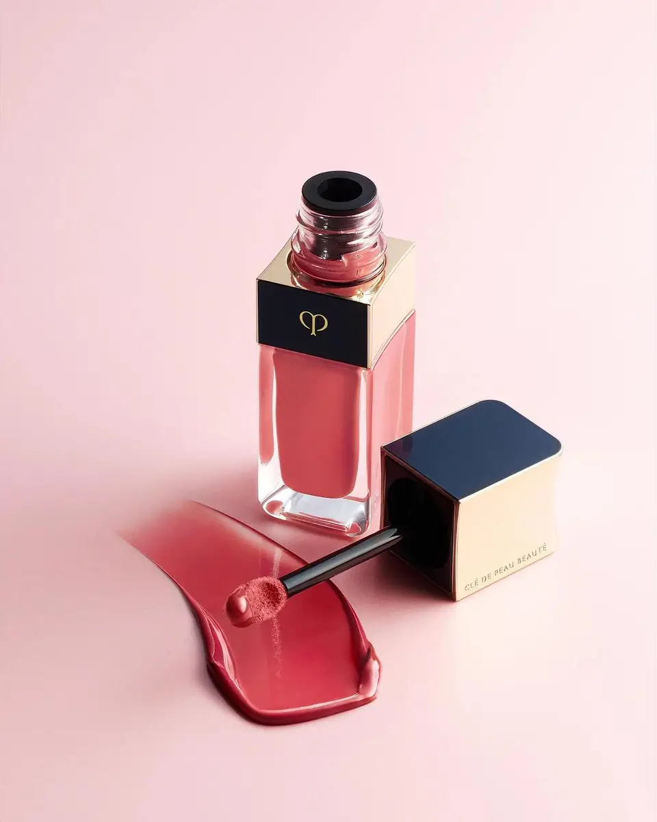 CLÉ DE PEAU BEAUTÉ Cream Rouge Shine Liquid Lipstick | Thumbnail 4 CLÉ DE PEAU BEAUTÉ Cream Rouge Shine Liquid Lipstick | Thumbnail 4