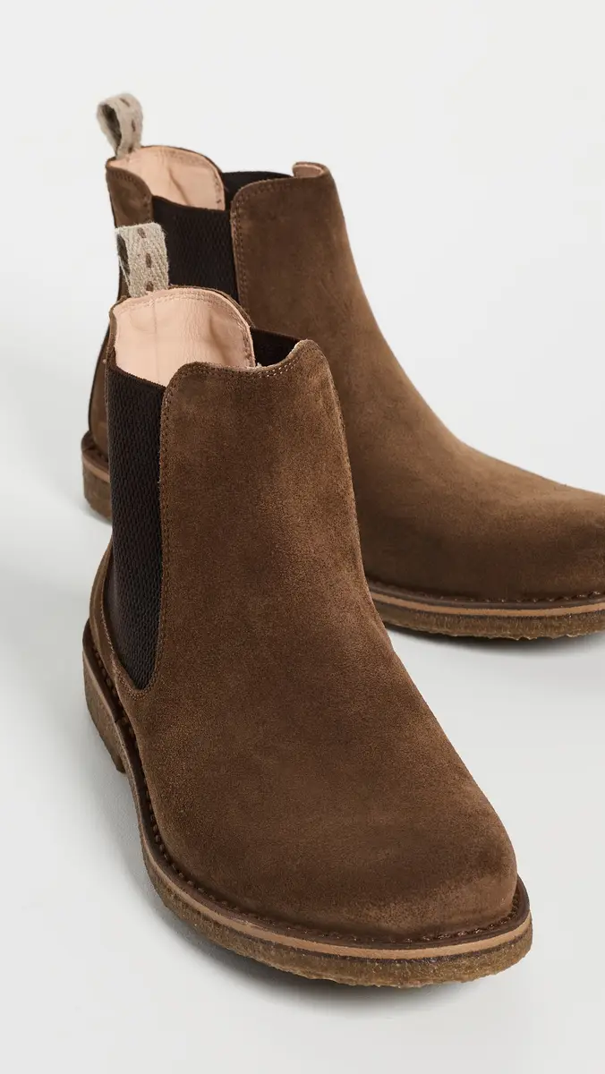 Astorflex Bitflex Crepe Sole Suede Chelsea Boots | Thumbnail 4 Astorflex Bitflex Crepe Sole Suede Chelsea Boots | Thumbnail 4