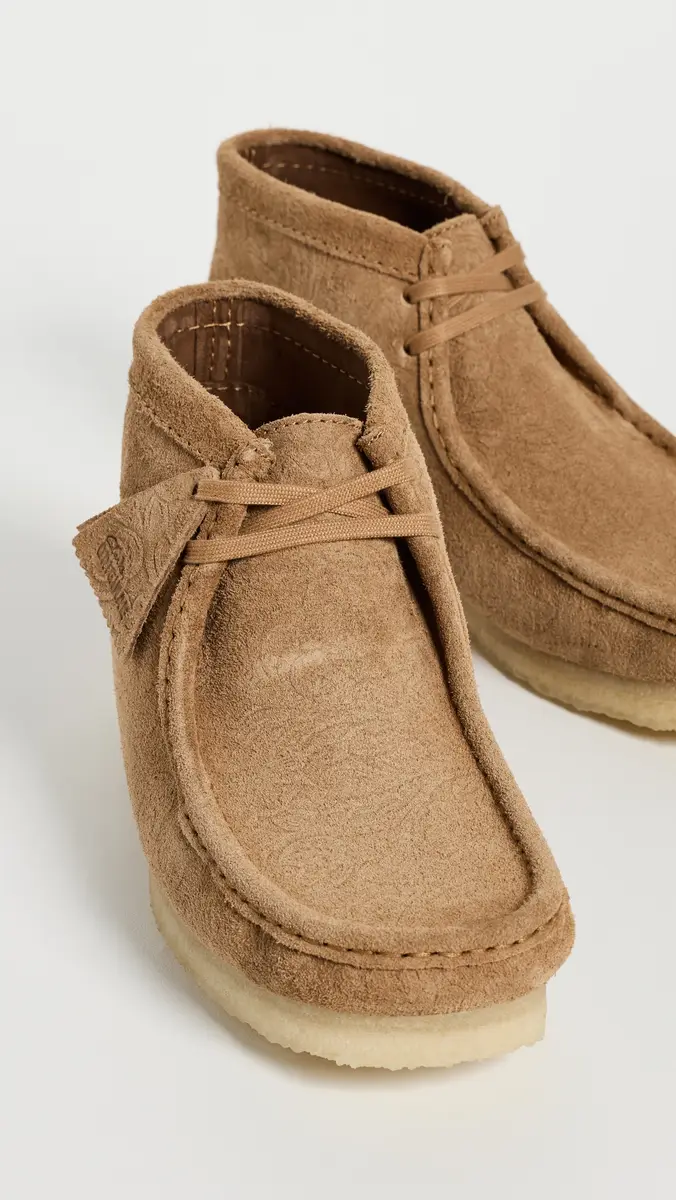 Clarks Embossed Wallabee Boots | Thumbnail 4 Clarks Embossed Wallabee Boots | Thumbnail 4