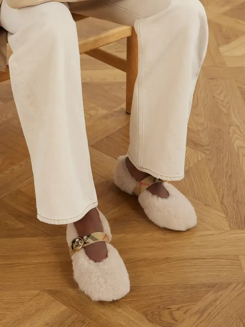 Burberry Buckle-detailed Check-trimmed Shearling Ballet Flats | Thumbnail 2