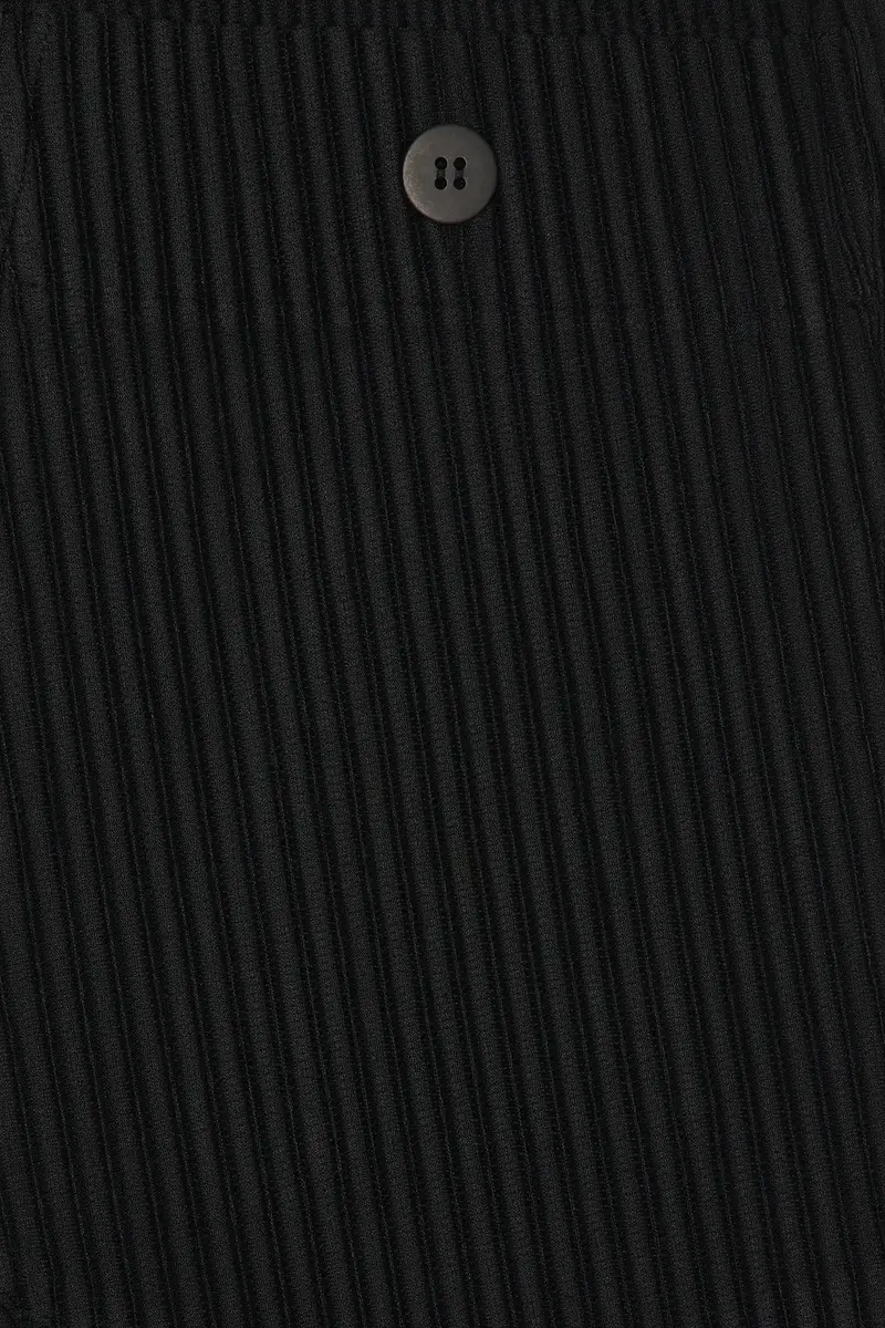 Homme Plissé Issey Miyake Monthly Colors October Pants | Thumbnail 6 Homme Plissé Issey Miyake Monthly Colors October Pants | Thumbnail 6