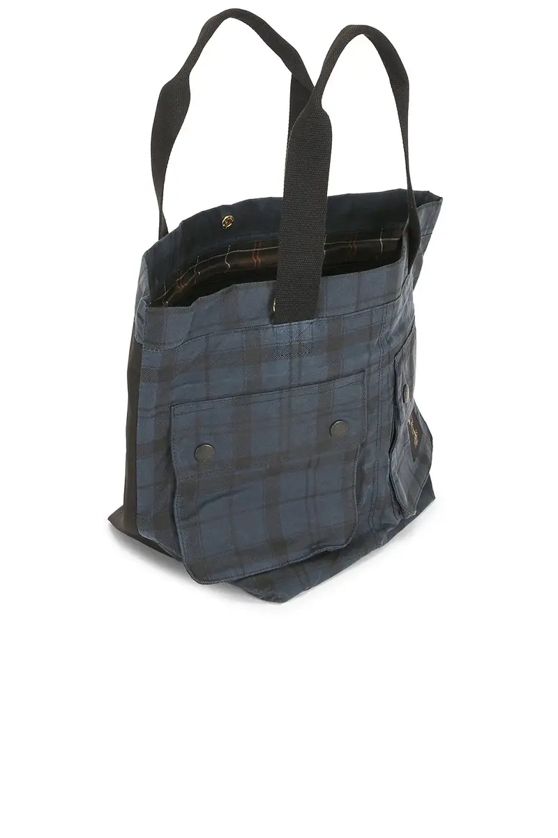 Barbour Field Wax Carry All Tote Bag | Thumbnail 4 Barbour Field Wax Carry All Tote Bag | Thumbnail 4