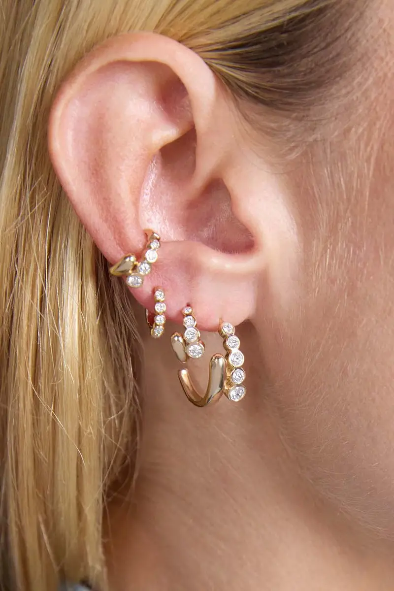 Zoë Chicco Diamond Overalap Huggie Hoop Earrings | Thumbnail 2 Zoë Chicco Diamond Overalap Huggie Hoop Earrings | Thumbnail 2