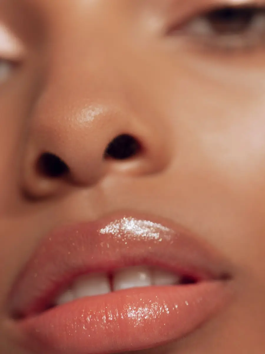 RÓEN Women's Kiss My Liquid Lip Balm Shimmer | Thumbnail 4