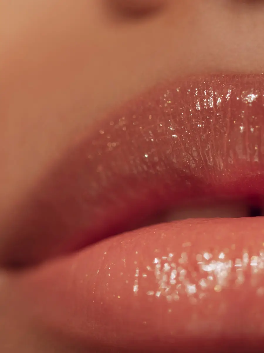 RÓEN Women's Kiss My Liquid Lip Balm Shimmer | Thumbnail 6