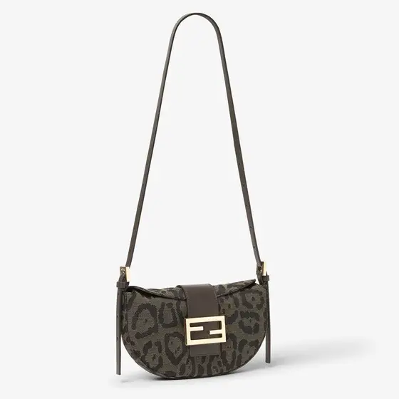 Fendi Croissant Bag | Thumbnail 2